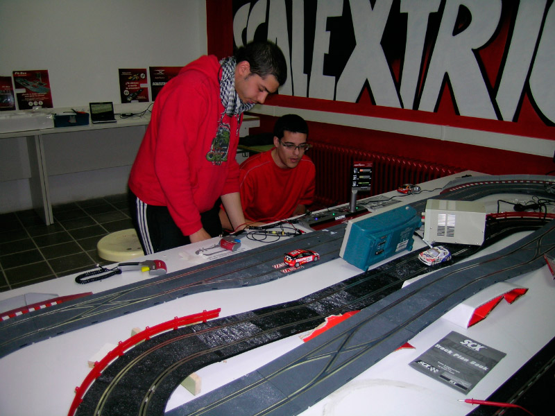 sala scalextric